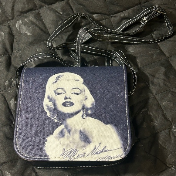 Marilyn Monroe Handbags - Marilyn Monroe Crossbody